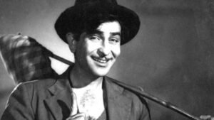 बनारसी सिल्क साड़ी में श्वेता तिवारी ने ढाया कहर, 45 की उम्र में दिखीं बेहद खूबसूरत